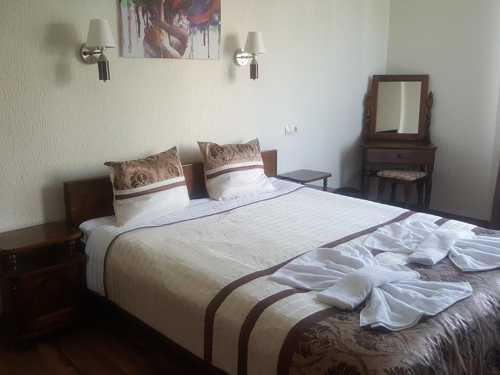 Guesthouse Nefertiti 斯莫梁 外观 照片