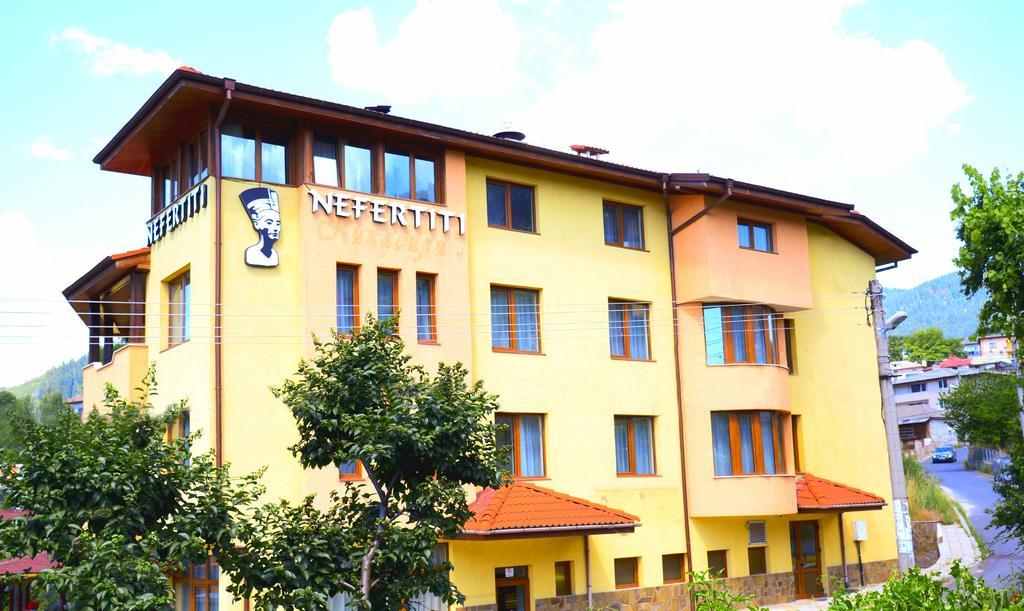 Guesthouse Nefertiti 斯莫梁 外观 照片